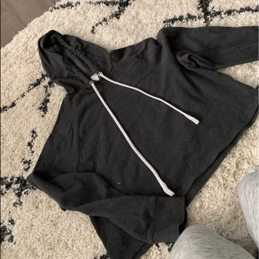 Grey cropped hoodie
